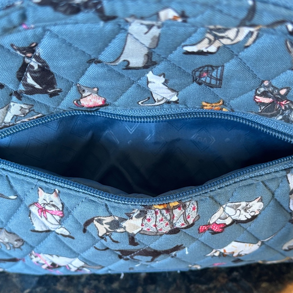 Vera Bradley Blue Cat Print Quilted Backpack with Pouch.  MINI BACKPACK - Picture 6 of 10